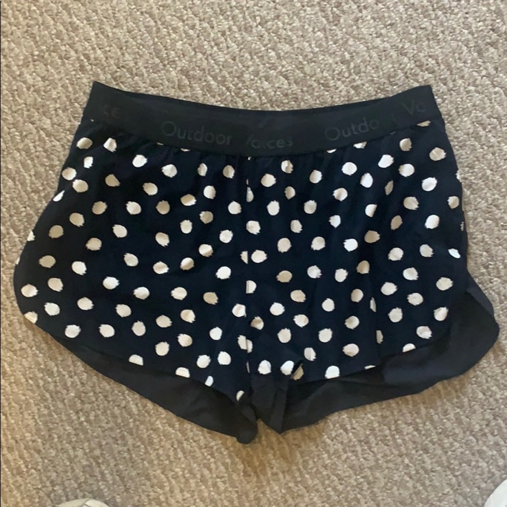 RARE outdoor voices light speed polka dot shorts